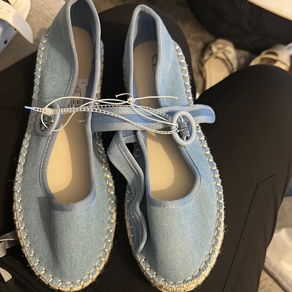 CL by Chinese Laundry Blue Espadrille Flats